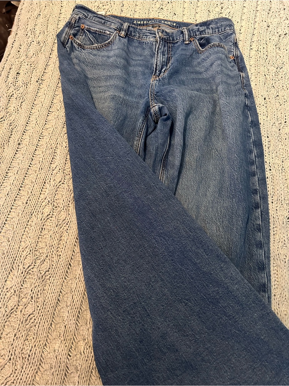 American Eagle Outfitters Women's Low Rise Ultra Wide Jeans in Blue Denim